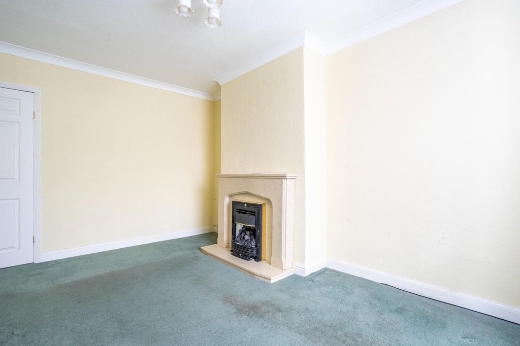 Property photo 2 of 14 Living Room