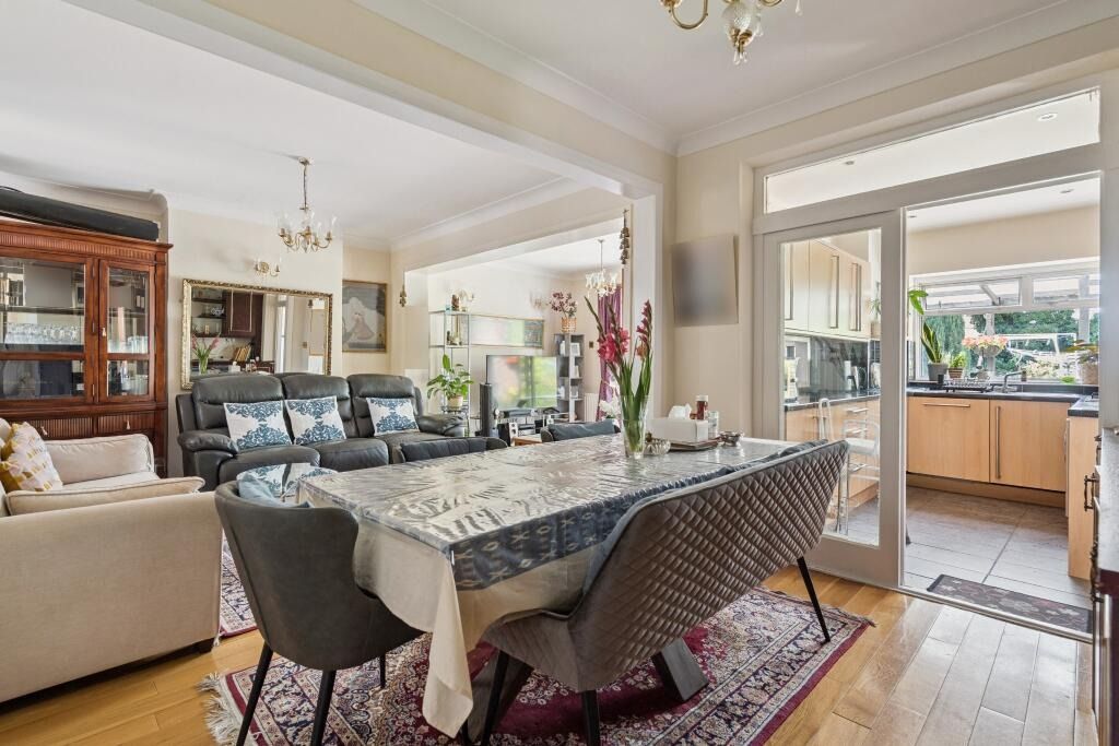 Property photo 3 of 18 4186483