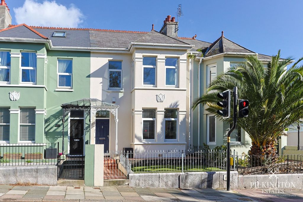 Property photo 1 of 21 5692211
