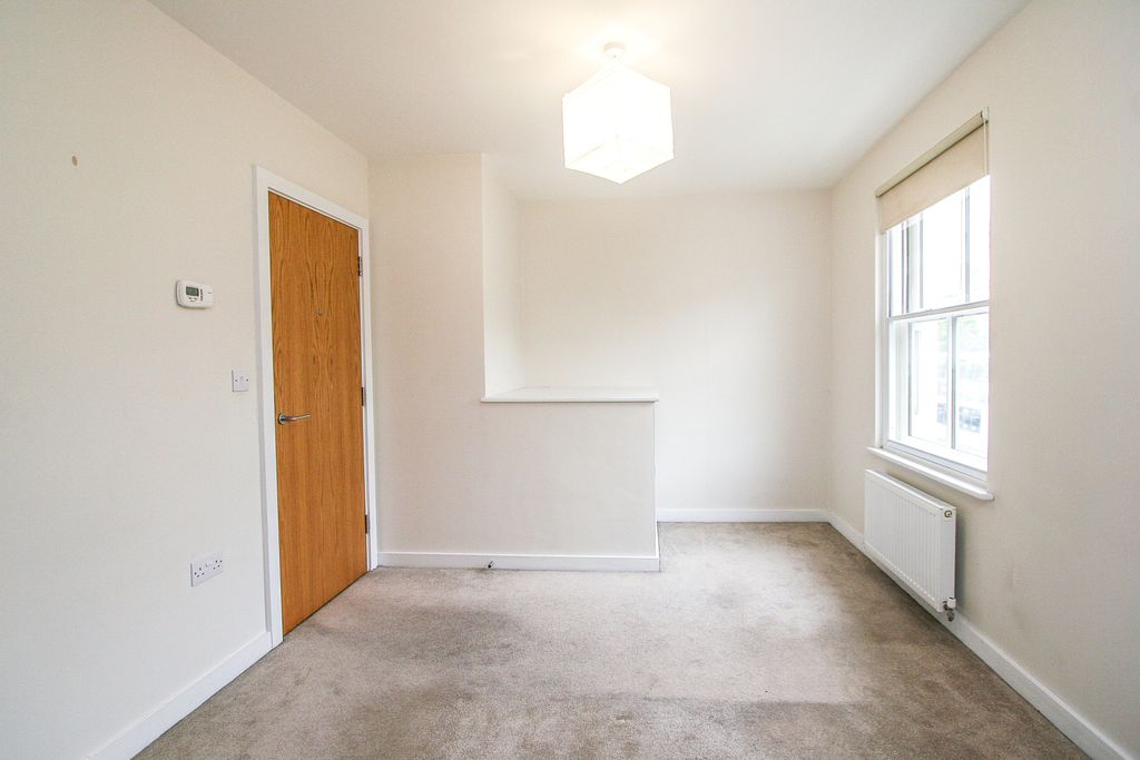 Property photo 3 of 9 4.Jpg