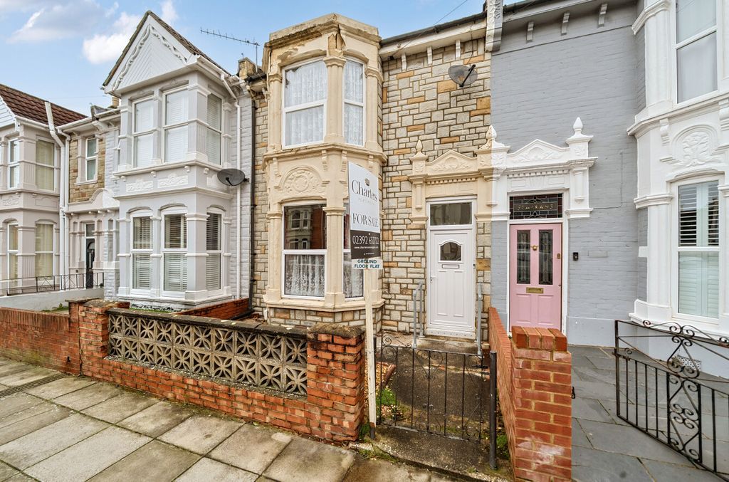 Property photo 1 of 8 1418058-10-6996Ed...