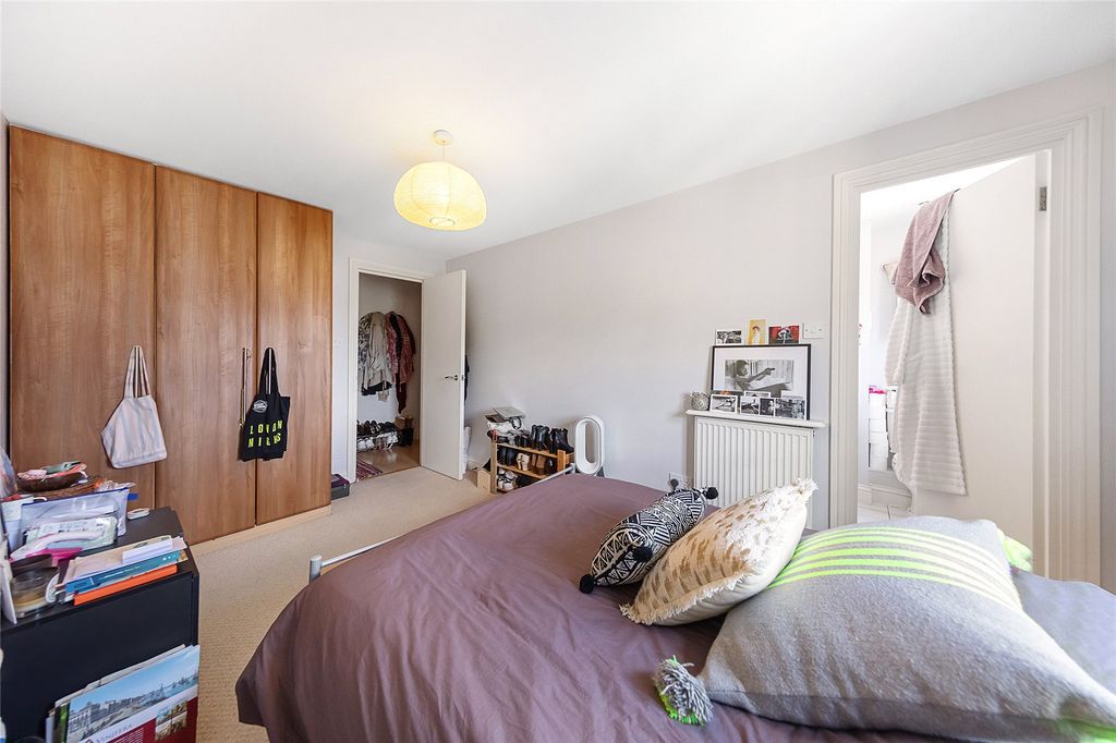 Property photo 3 of 7