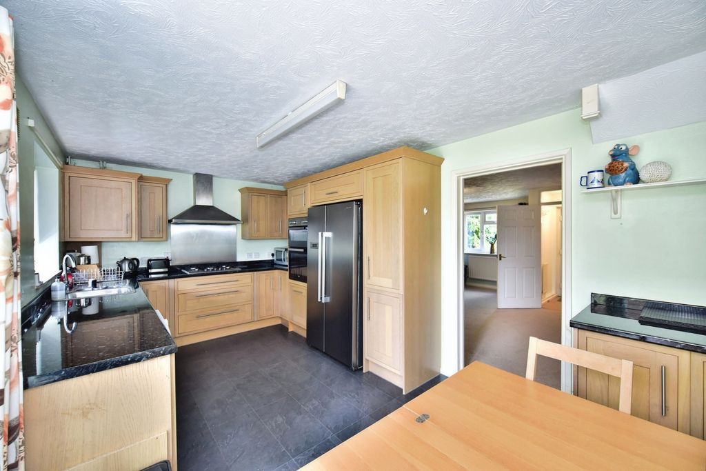 Property photo 2 of 15 Pbox-Img.Jpg