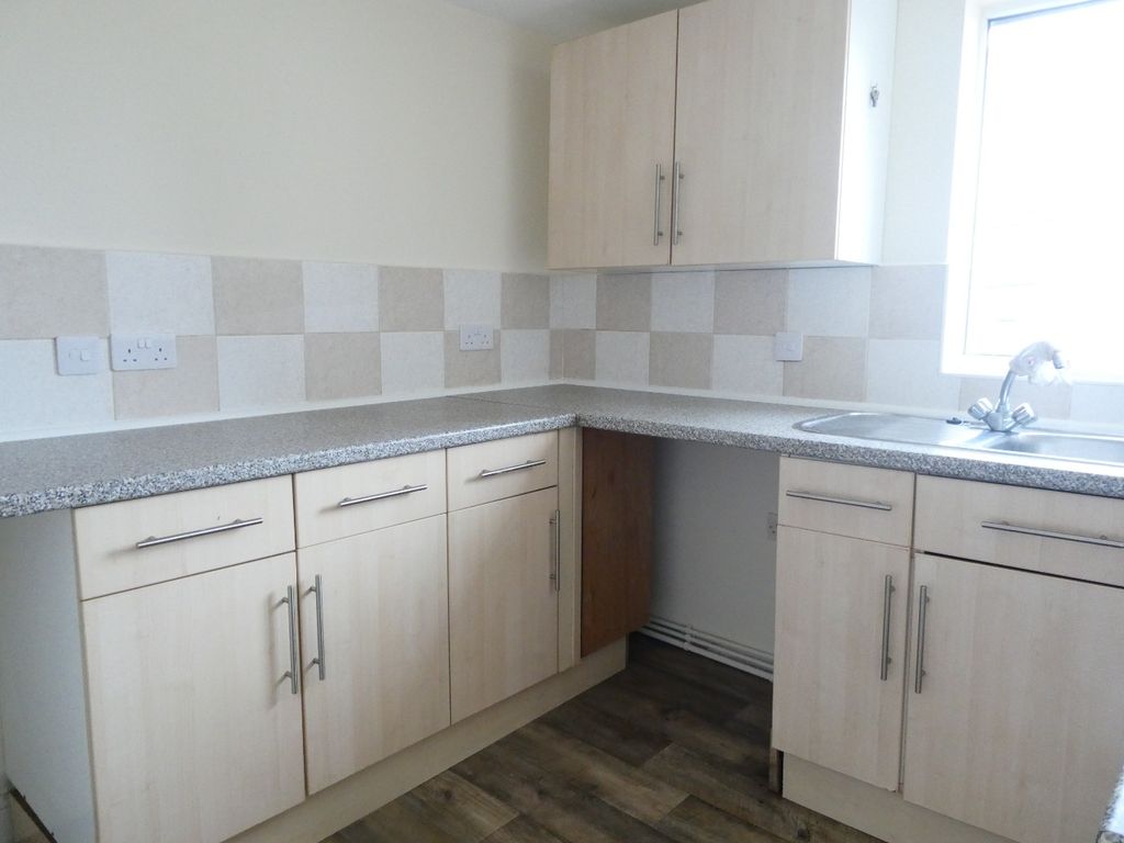 Property photo 3 of 7 2402113