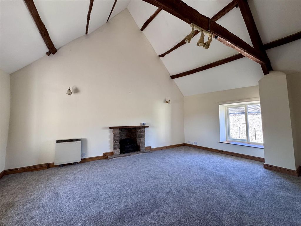 Property photo 3 of 13 Living Room
