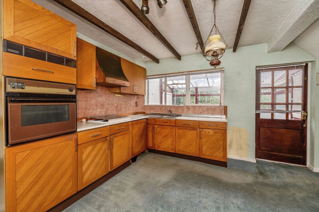 Property photo 2 of 16 Photo