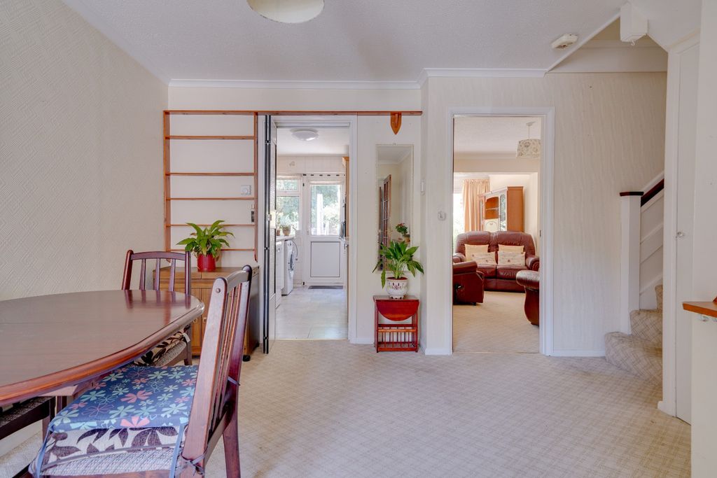 Property photo 2 of 13 4290701