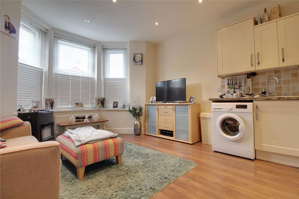 Property photo 2 of 7 Picture No. 05