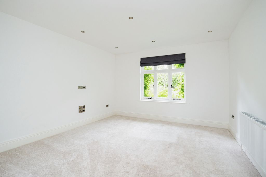 Additional image 15 of 5 bed detached house to rentGoldsmiths Avenue, Crowborough, East Sussex TN6