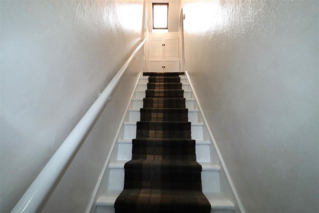 Property photo 2 of 23 Stairs.Jpg