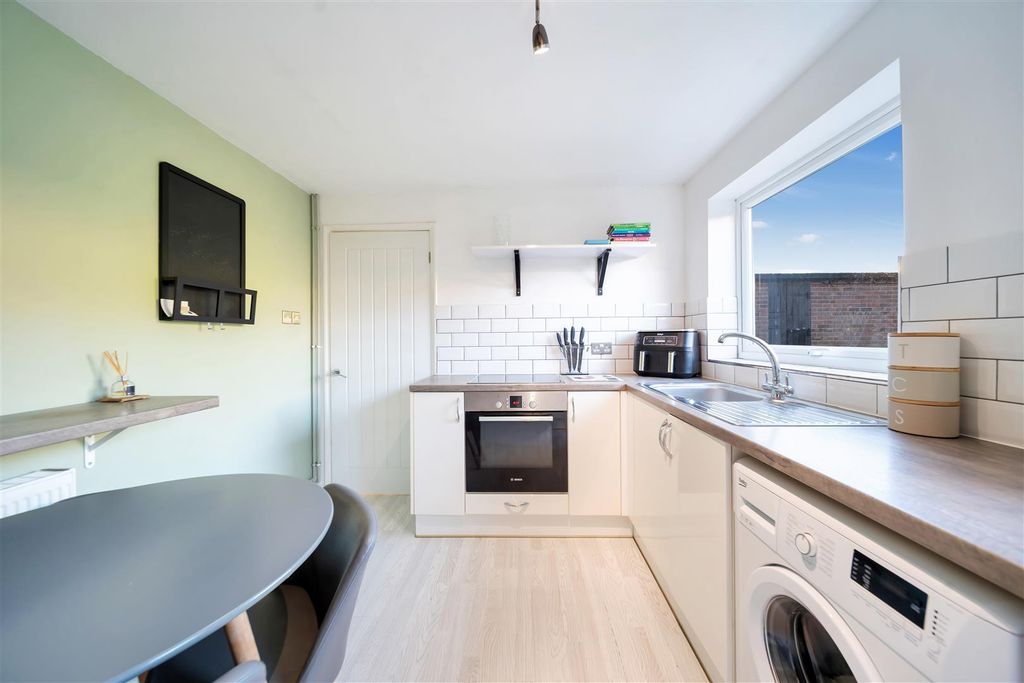 Property photo 2 of 13 Plover Rd-19.Jpg