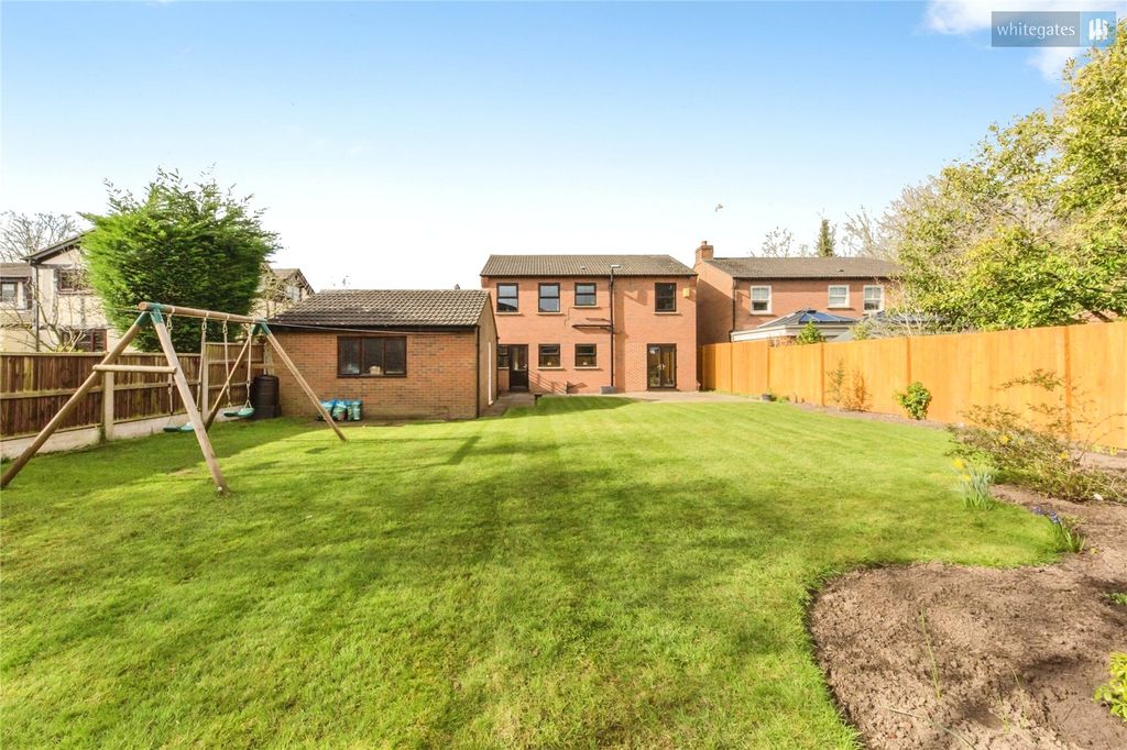 Property photo 2 of 28 Picture No. 31