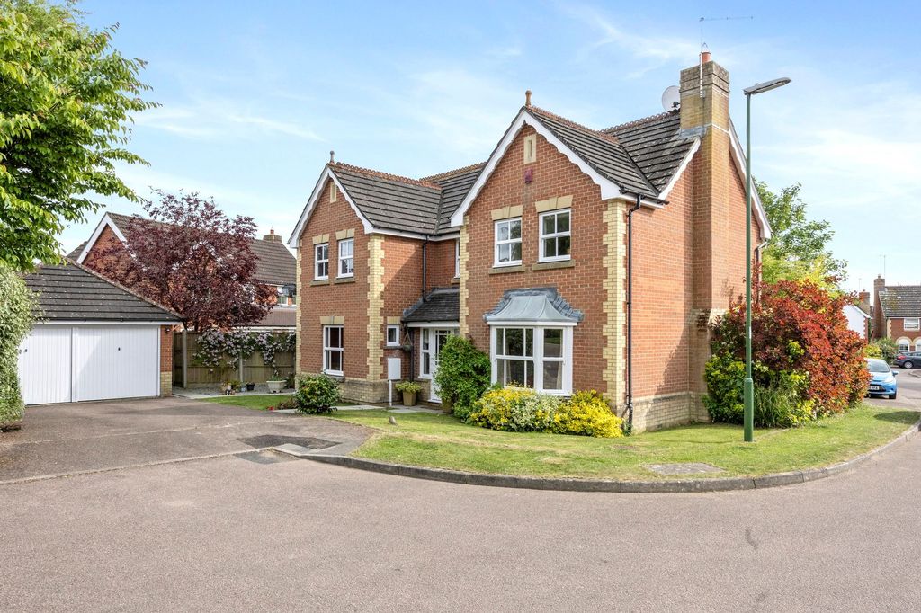 Property photo 1 of 24