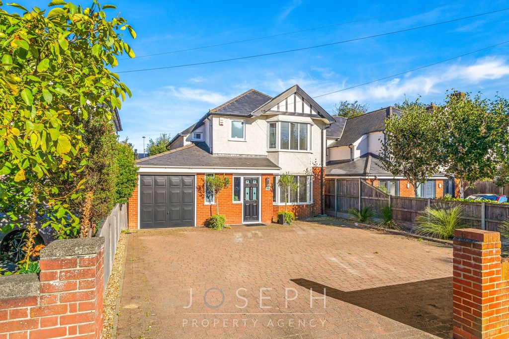 Property photo 1 of 22