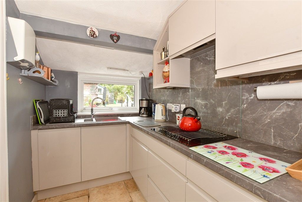 Property photo 3 of 14 Kitchen