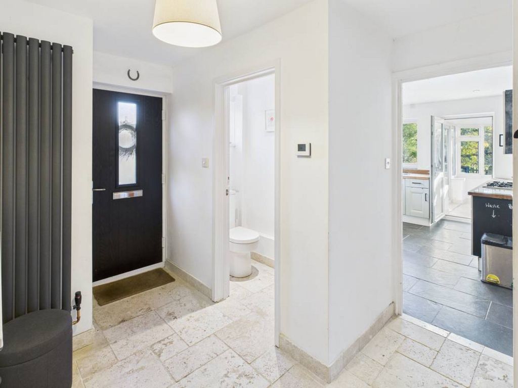 Property photo 3 of 35