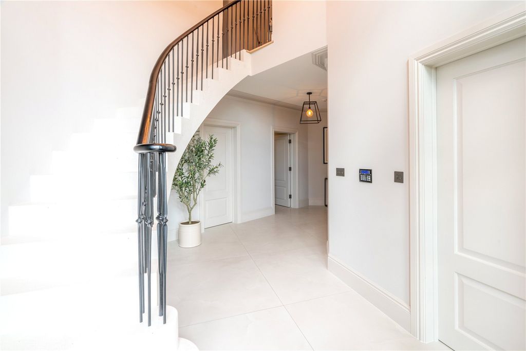 Additional image 9 of 6 bed detached house for saleAlderton Hill, Loughton, Essex IG10