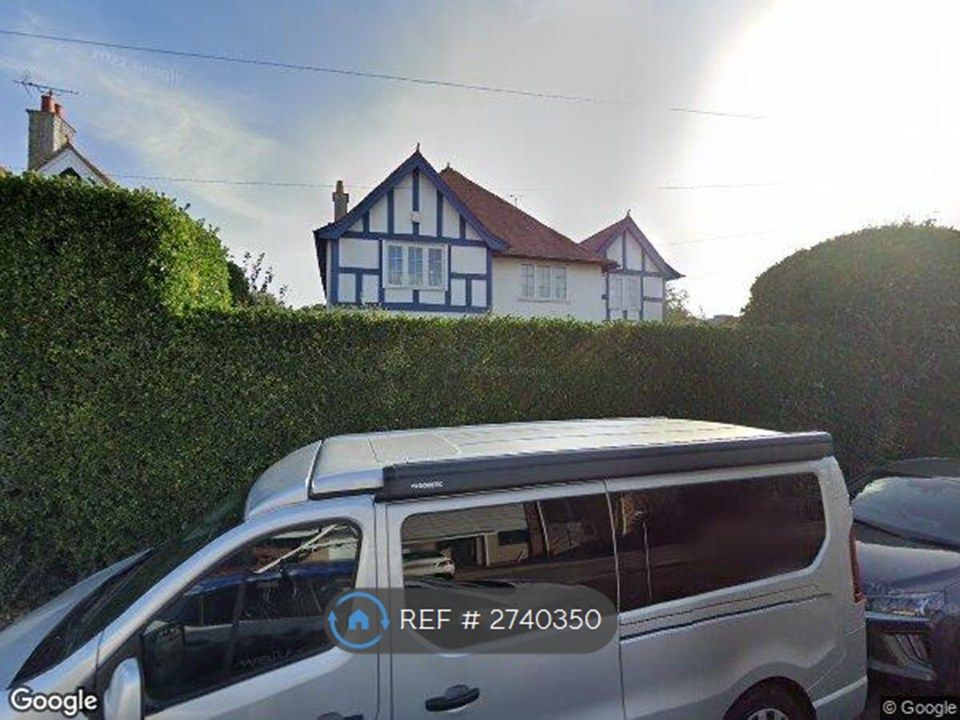 Property photo 2 of 18