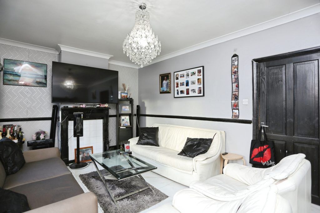 Property photo 2 of 18