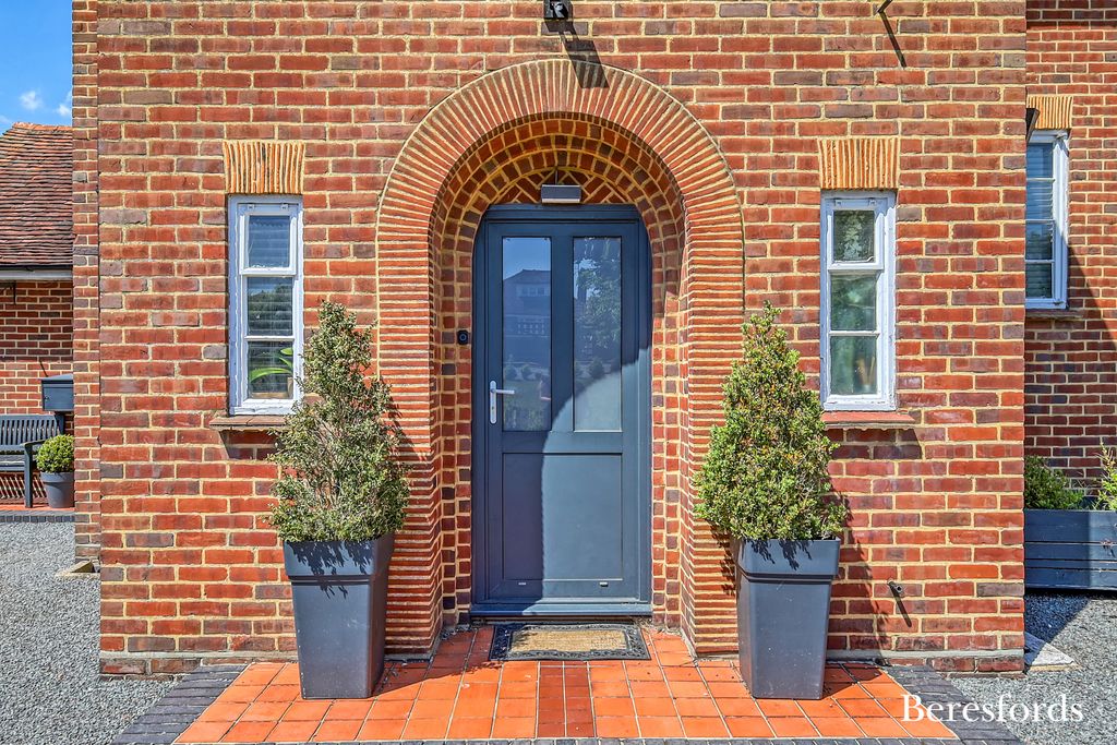 Property photo 2 of 34 Picture No. 68