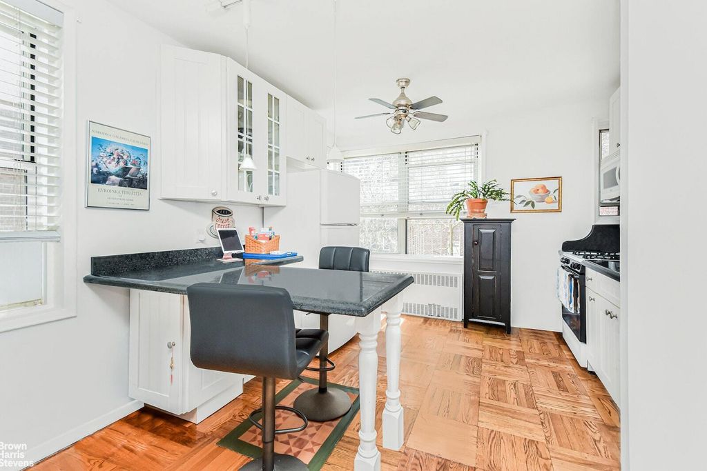 Property photo 3 of 10 <Alttext/>