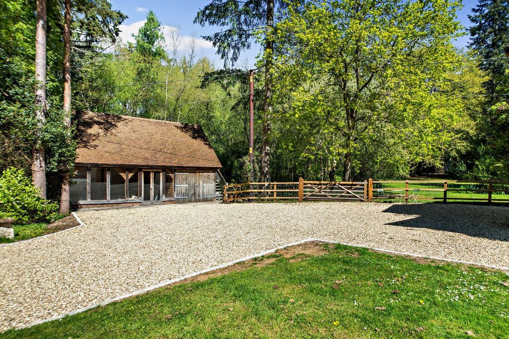 Additional image 8 of 6 bed detached house for saleHorris Hill, Newbury, Berkshire RG20
