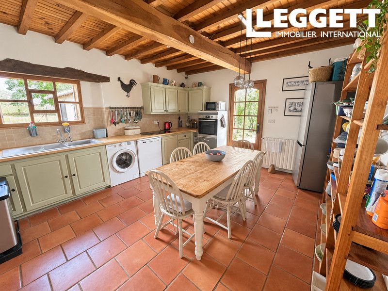 Property photo 3 of 10