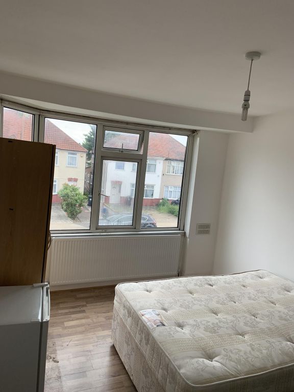 Property photo 3 of 5 Https://Cdn.Rmcloud.Online/Rmc-Temp-Live/Major/A30313F85352d921B83dc3A0A9B0331F.Jpg