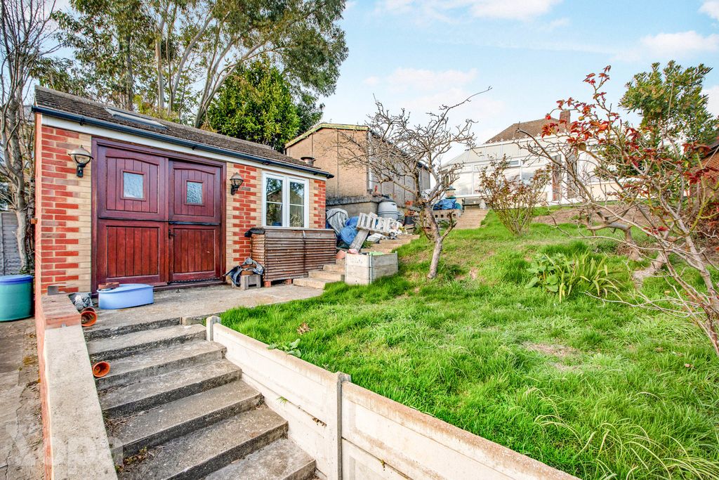 Additional image 19 of 3 bed detached bungalow for saleMounts Road, Greenhithe DA9