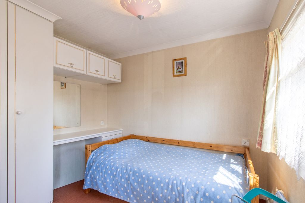 Property photo 3 of 13 Img_9569