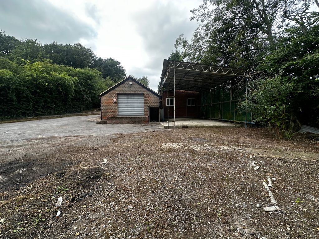 Property photo 2 of 7