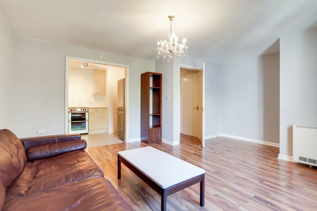 Property photo 3 of 9