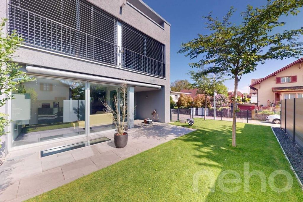 Property photo 3 of 13