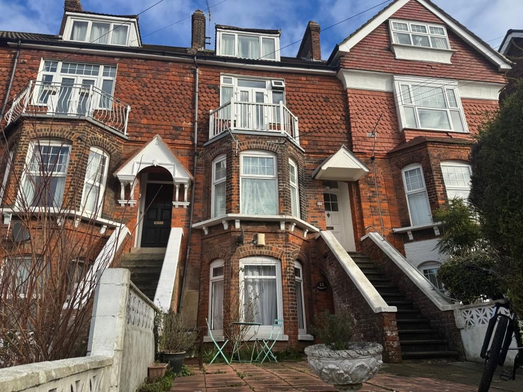 Property photo 2 of 19 Front Of Property - Close Up