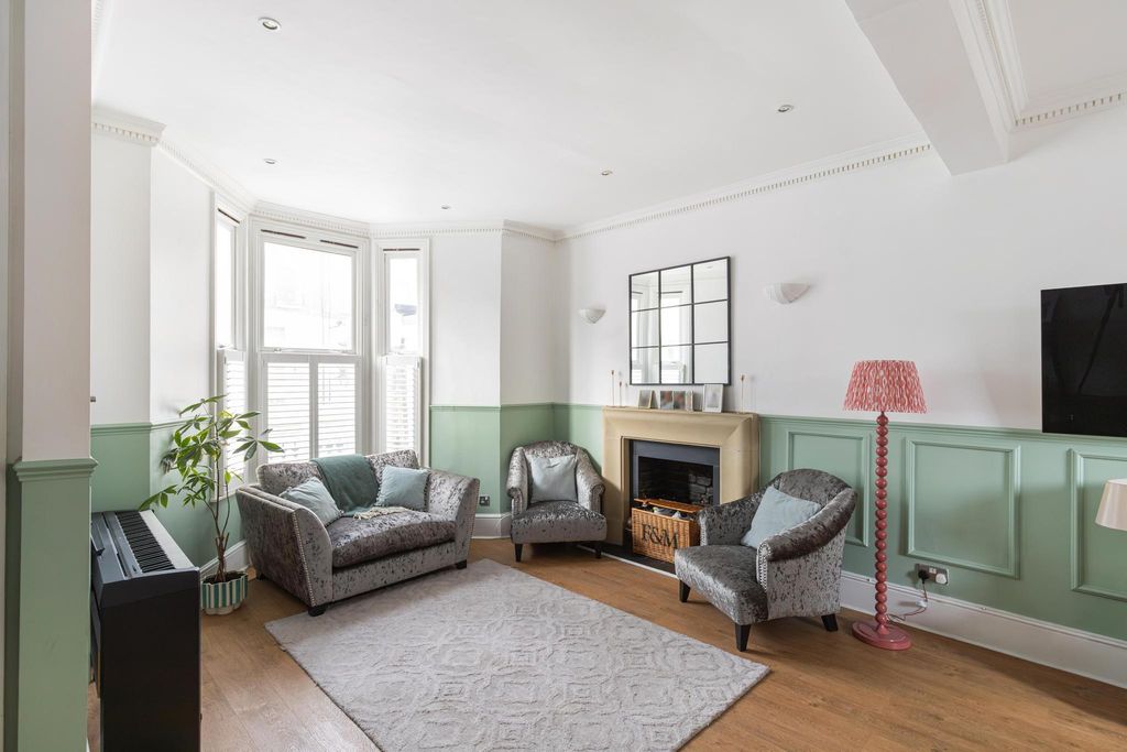 Property photo 3 of 15 Image