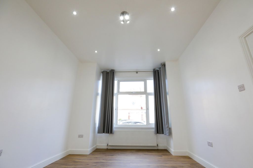 Property photo 2 of 16 Gallery