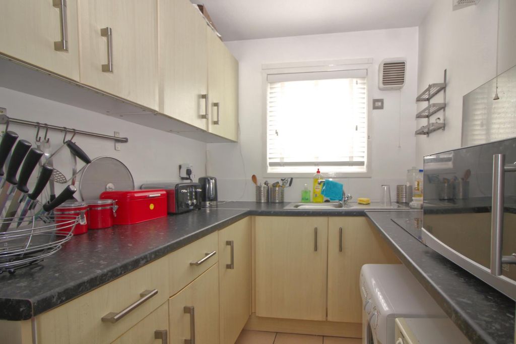 Property photo 3 of 6 Kitchen.Jpg