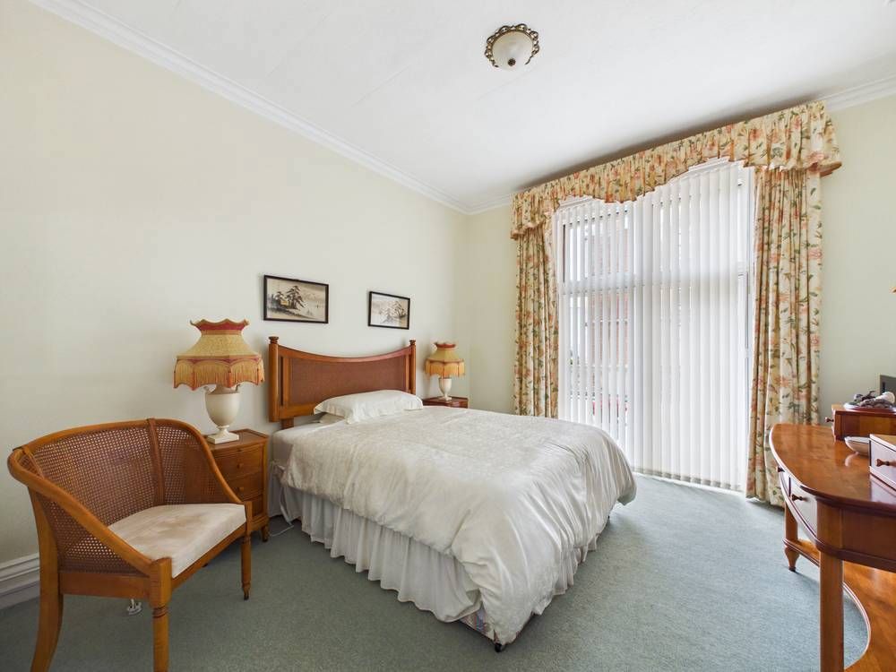 Additional image 9 of 3 bed flat for saleCobbold Road, Felixstowe, Suffolk IP11