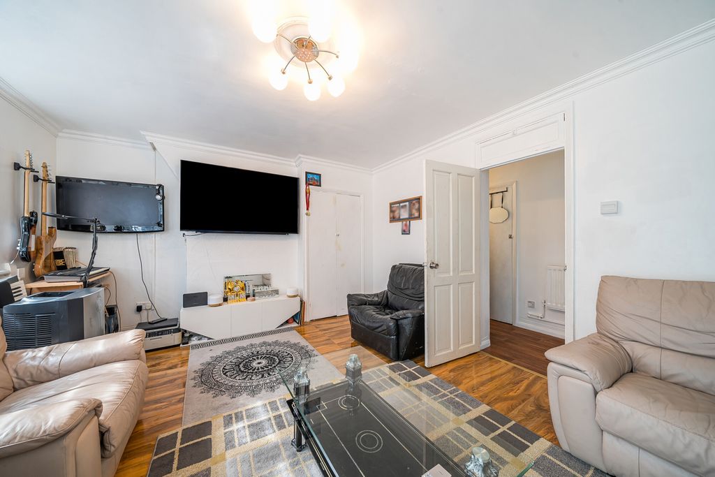 Property photo 2 of 13 Reception Room