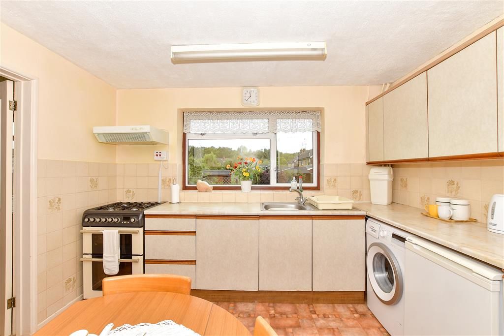 Property photo 3 of 20 Kitchen/Diner