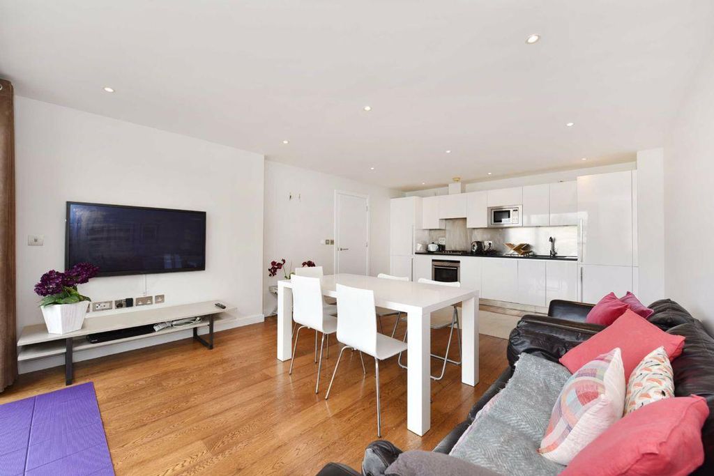 Property photo 3 of 9 3.Jpg
