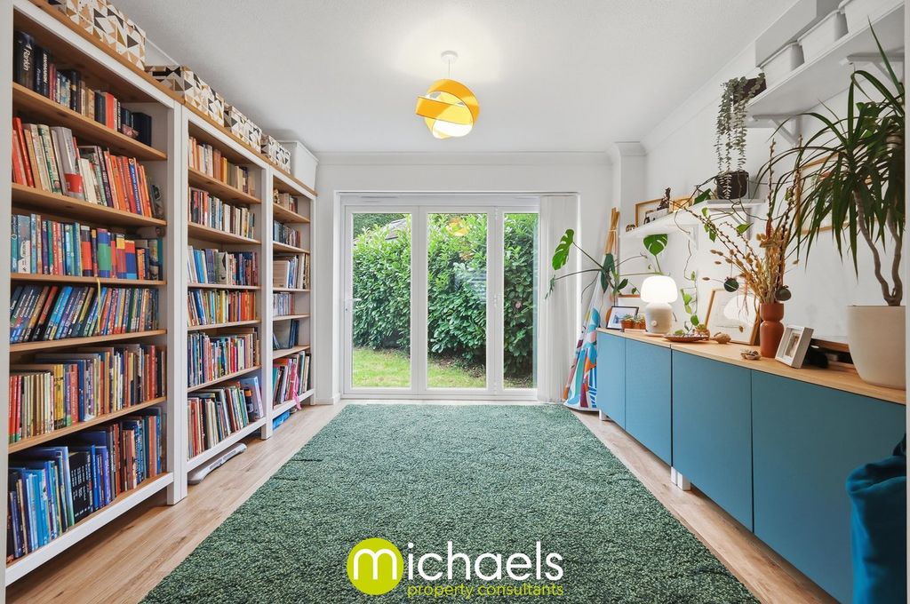 Property photo 3 of 28