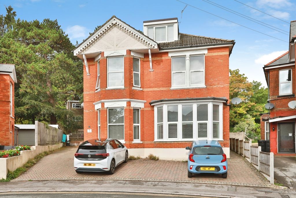 Property photo 1 of 15 Pbox-Img.Jpg