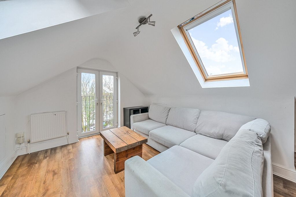 Property photo 2 of 14 Picture No. 08