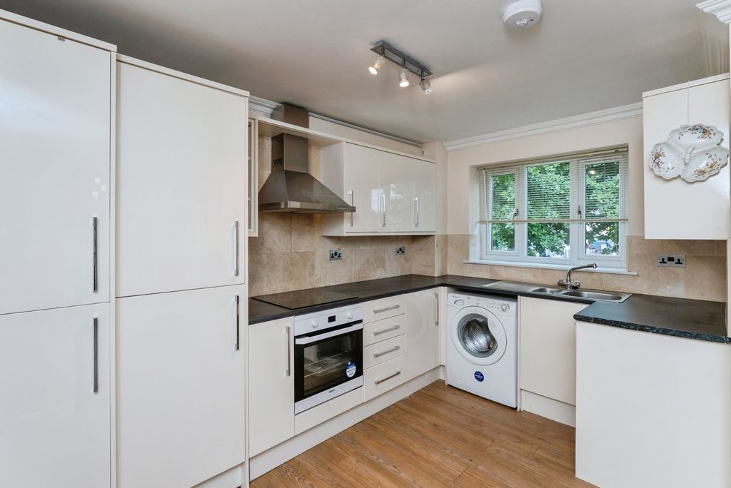 Property photo 3 of 15 Pbox-Img.Jpg
