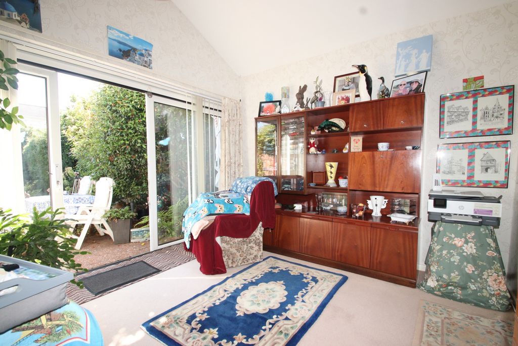 Property photo 2 of 24 Photo 28