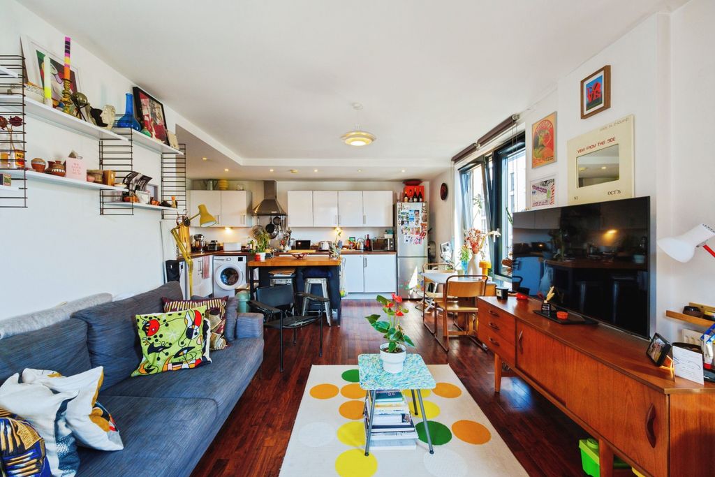 Property photo 3 of 7 Open Plan Living