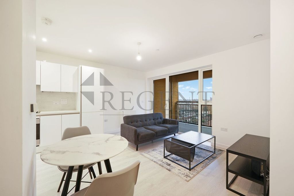 Property photo 1 of 13 (Main)