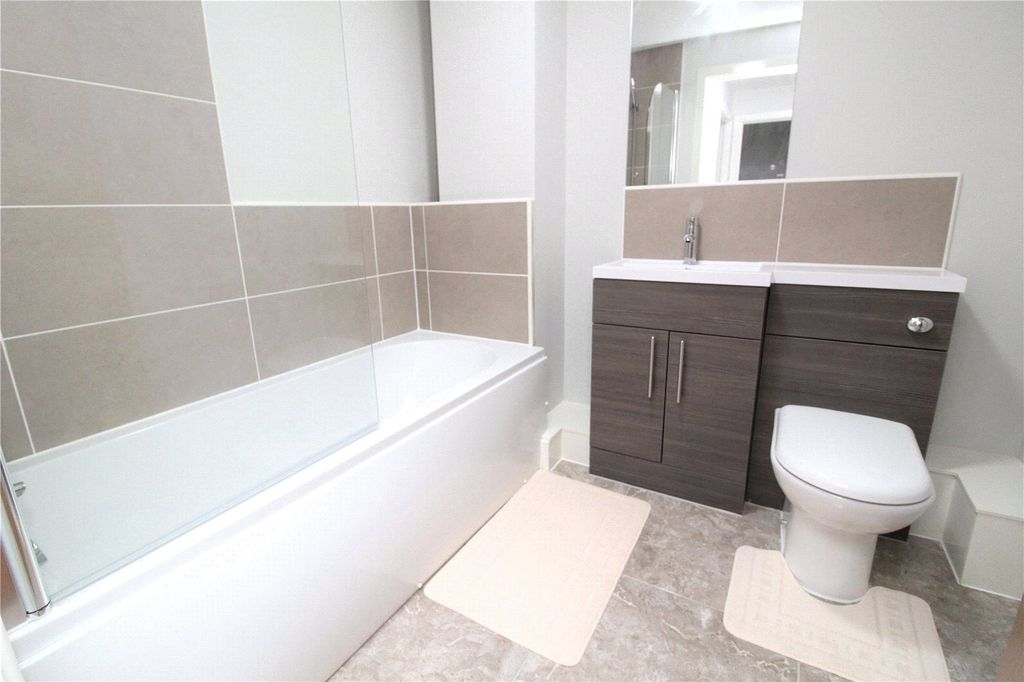 Property photo 3 of 6 Picture No. 01