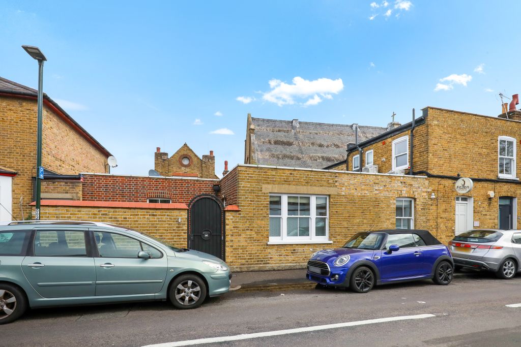 Property photo 1 of 11 Img_6485